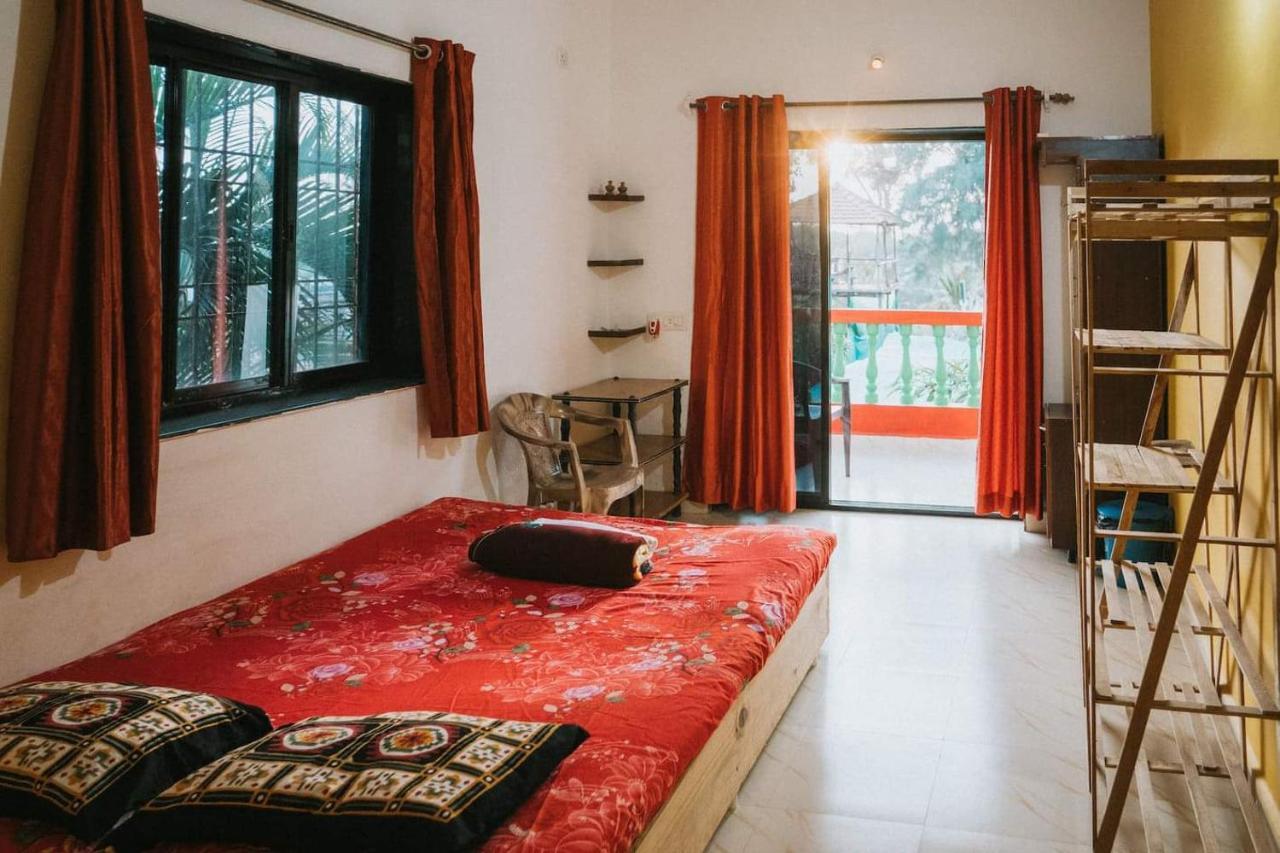 Rasta Mansion Beach Hostel And Rooms Arambol Exterior foto
